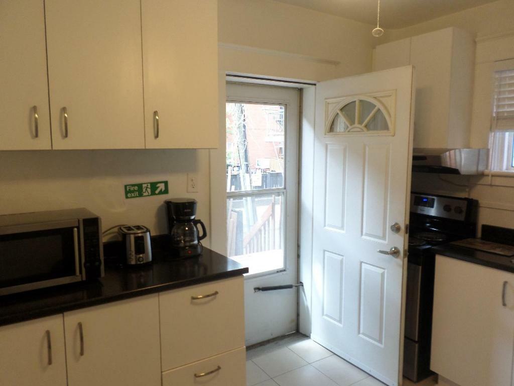 Beautiful, Clean, Quiet 2 Br-In Downtown Ottawa. Parking, Wifi And Netflix Included Leilighet Eksteriør bilde